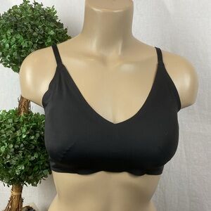 LAST CHANCE True & Co. Black V Neck Seamless Wire Free Bra S